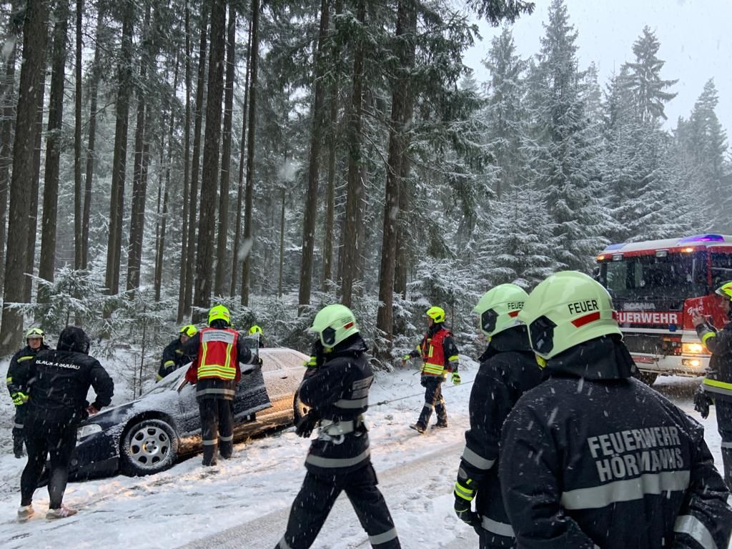 Einsatz: Fahrzeugbergung (T1) für FF Hörmanns - 02.04.2022